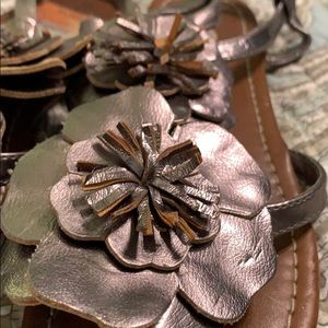 Shoes - Cute pewter vegan toe sandals 7.5 Shoes - Cute pewter vegan toe sandals 7.5
